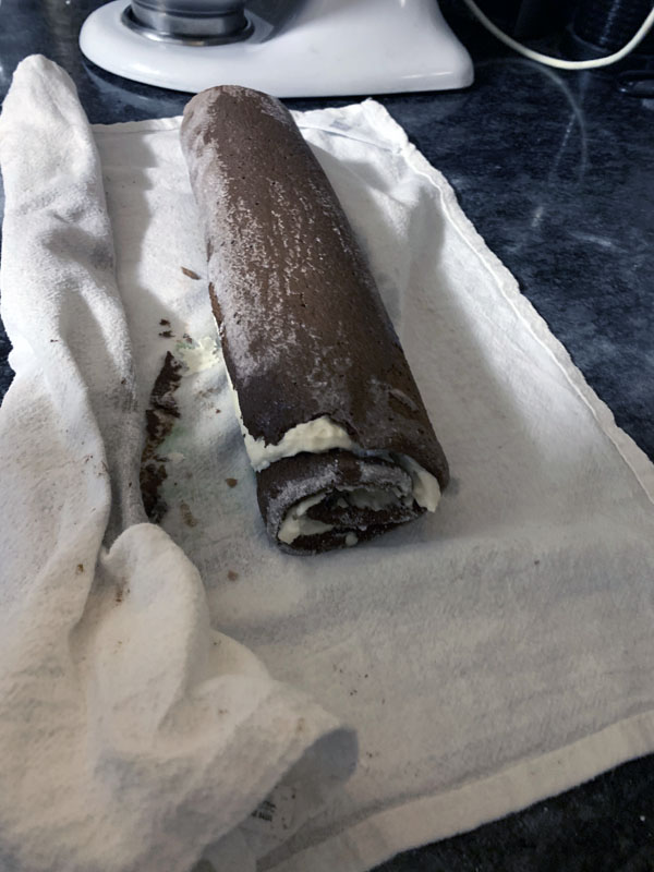 filled cake roll