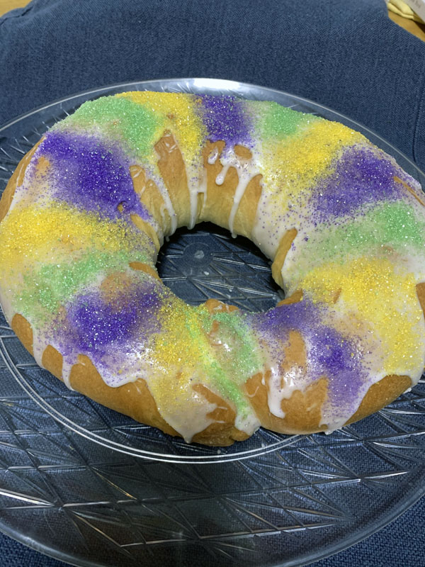 a king cake on a plate