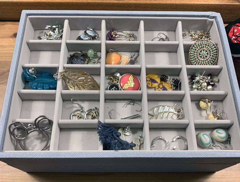 level 3: earring storage