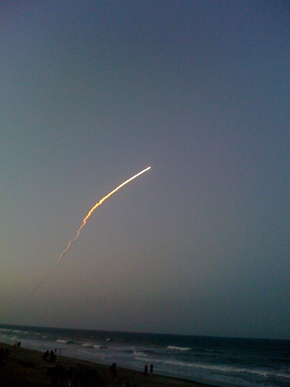 Space Shuttle Discovery's fiery trail across the night sky, March 2009