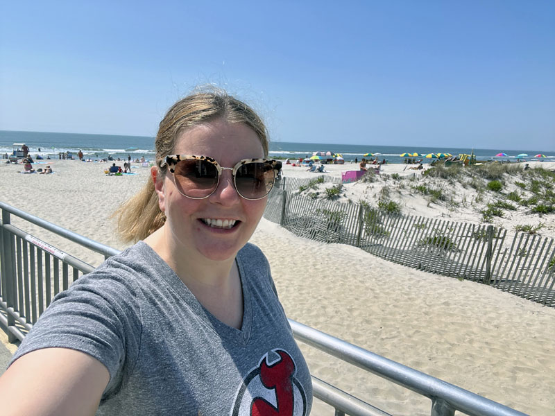 a selfie of Kim wearing a NJ devils shirt on the Ocean City Boardwalk