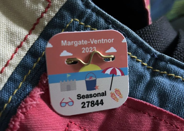 a beach tag that says Margate-Ventnor 2023 Seasonal