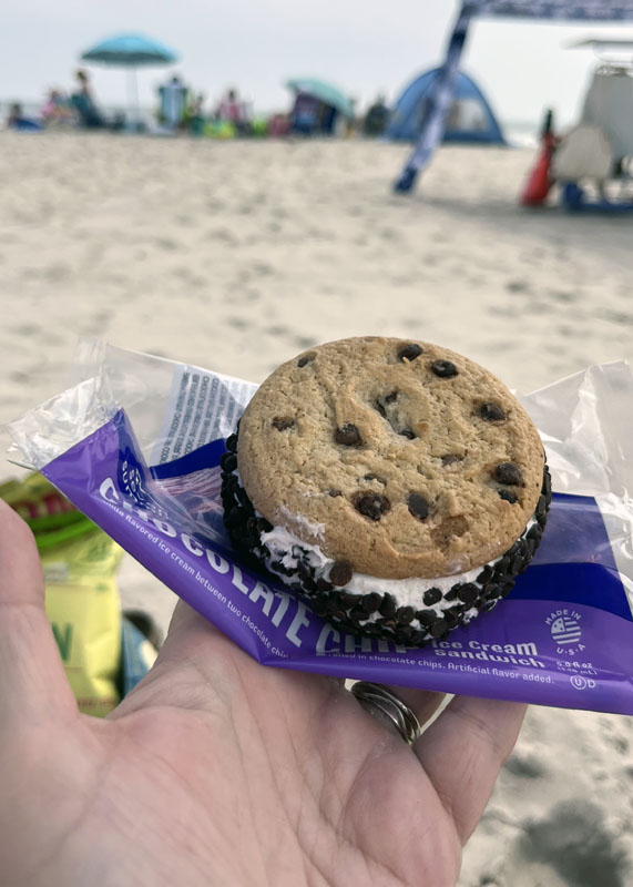 a knockoff Chipwich on the beach, the best beach treat ever