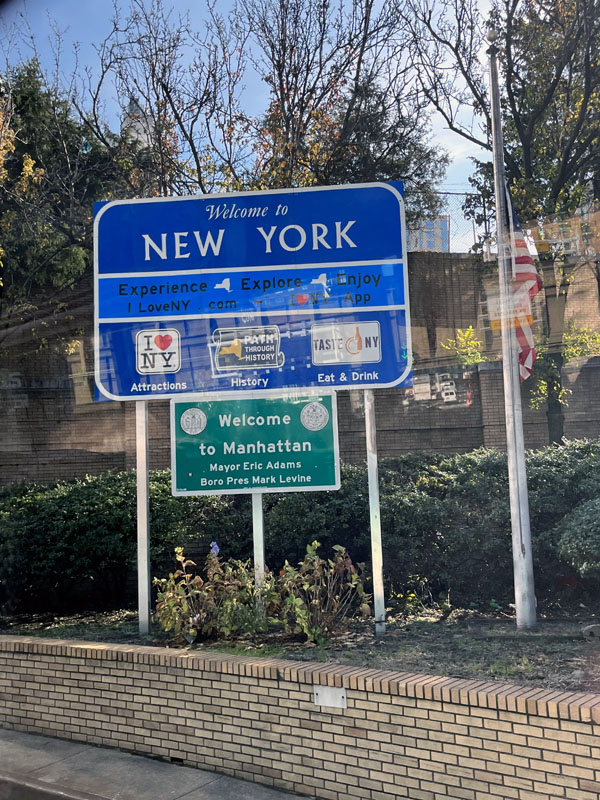 welcome to new york sign