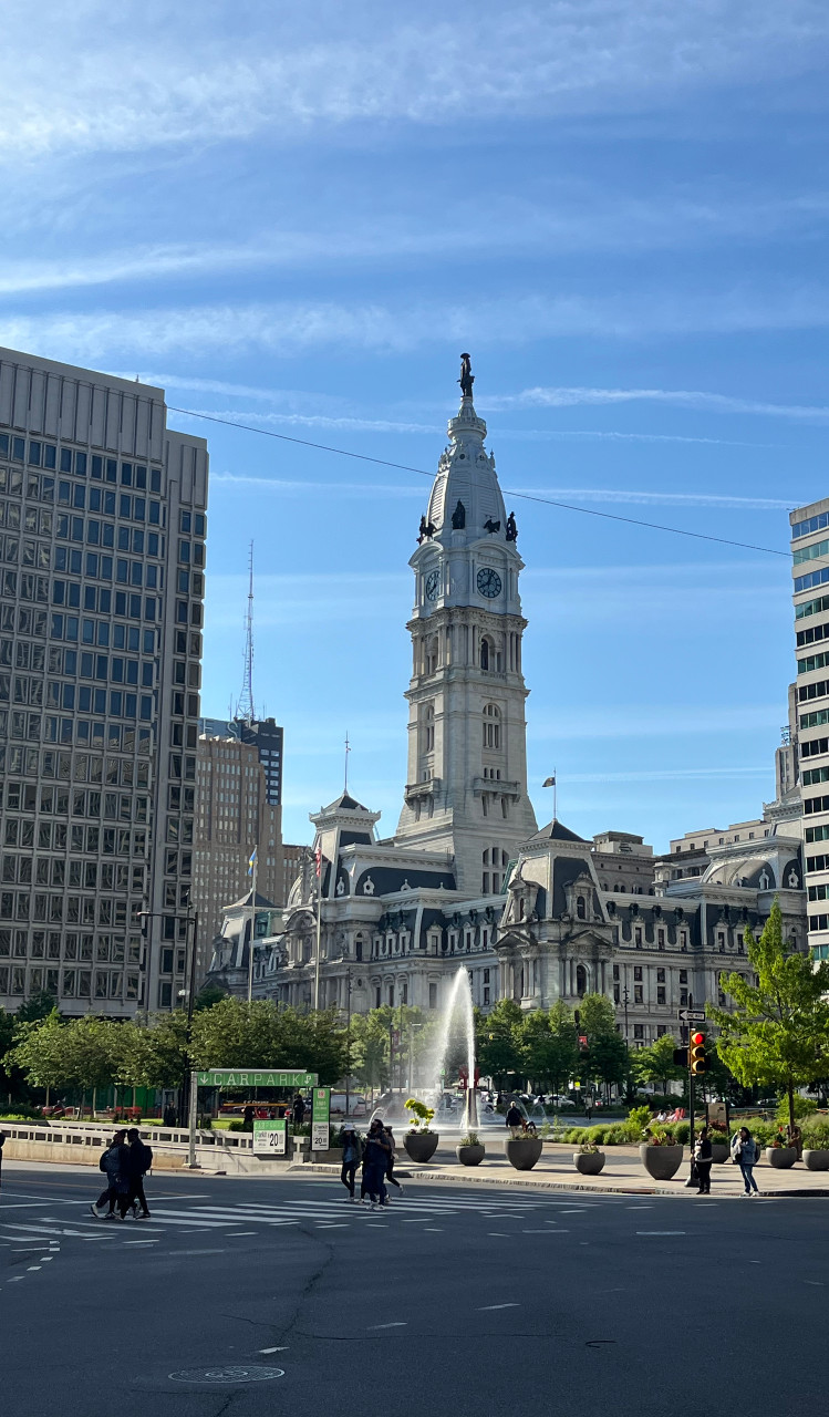 philadelphia's city hall against a gorgeous blue sky
